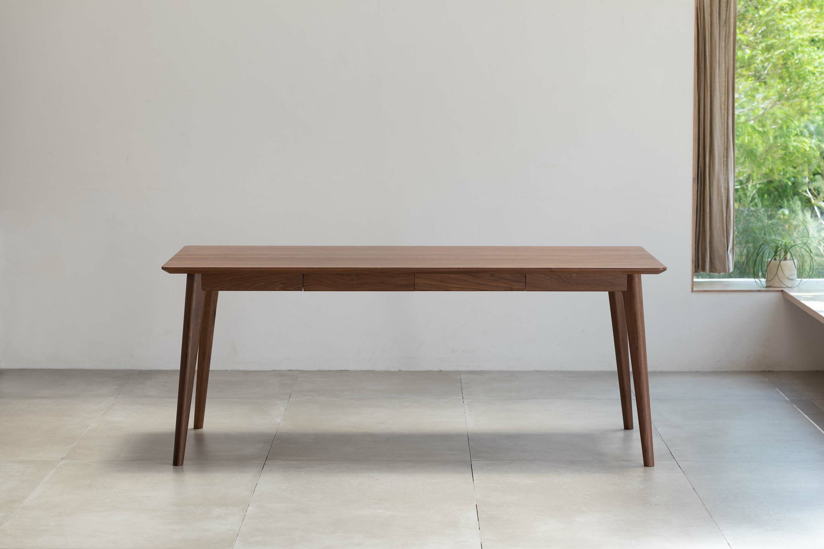 Upull Table 1800 Walnut | Onffi